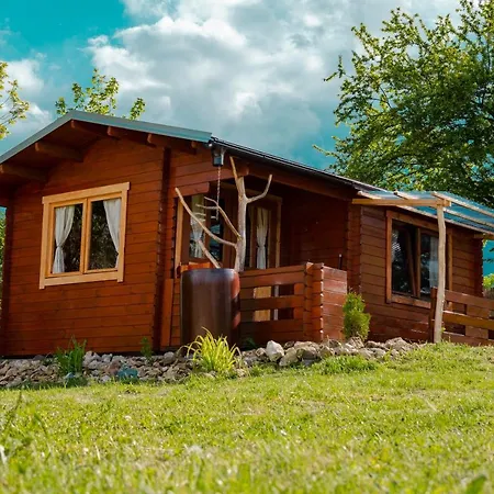 Lodge Cozy Wood Hut On The Farm Trebivlice