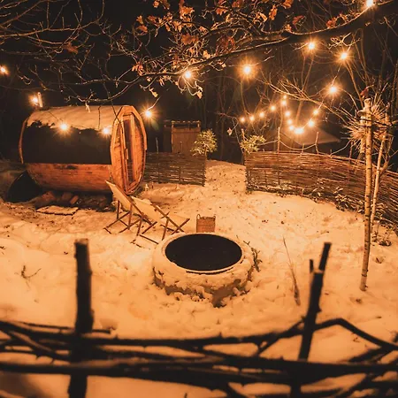 Cozy Wood Hut On The Farm Orman Evi *