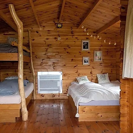 Gerendaház Cozy Wood Hut On The Farm Třebívlice