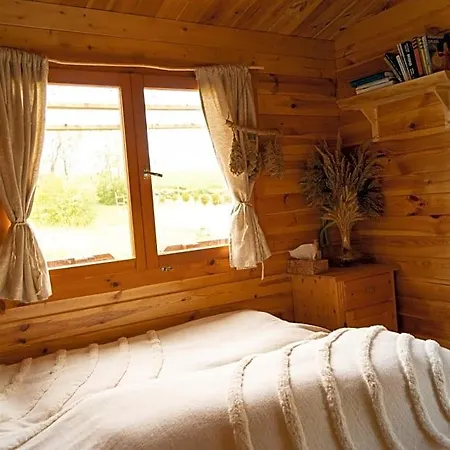Cozy Wood Hut On The Farm Gerendaház Třebívlice